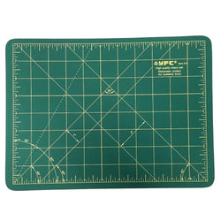 8" X 12" (22cm X 30cm) Green Self-Healing Rotary Cutting Mat