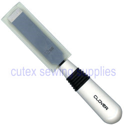 Clover Buttonhole Cutter With White Handle #484/W