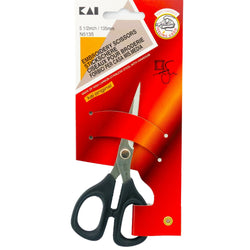 Kai 5135 5-1/2 Inch Fine Point Sewing & Embroidery Scissors